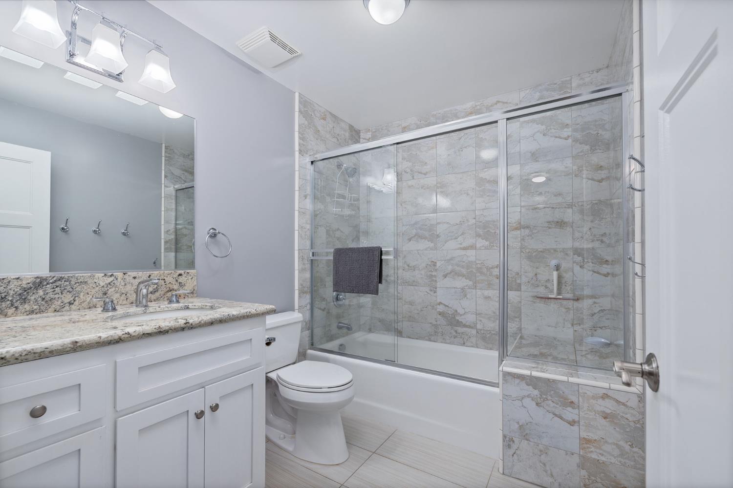 39317 Point, Bass Lake, CA, 93604