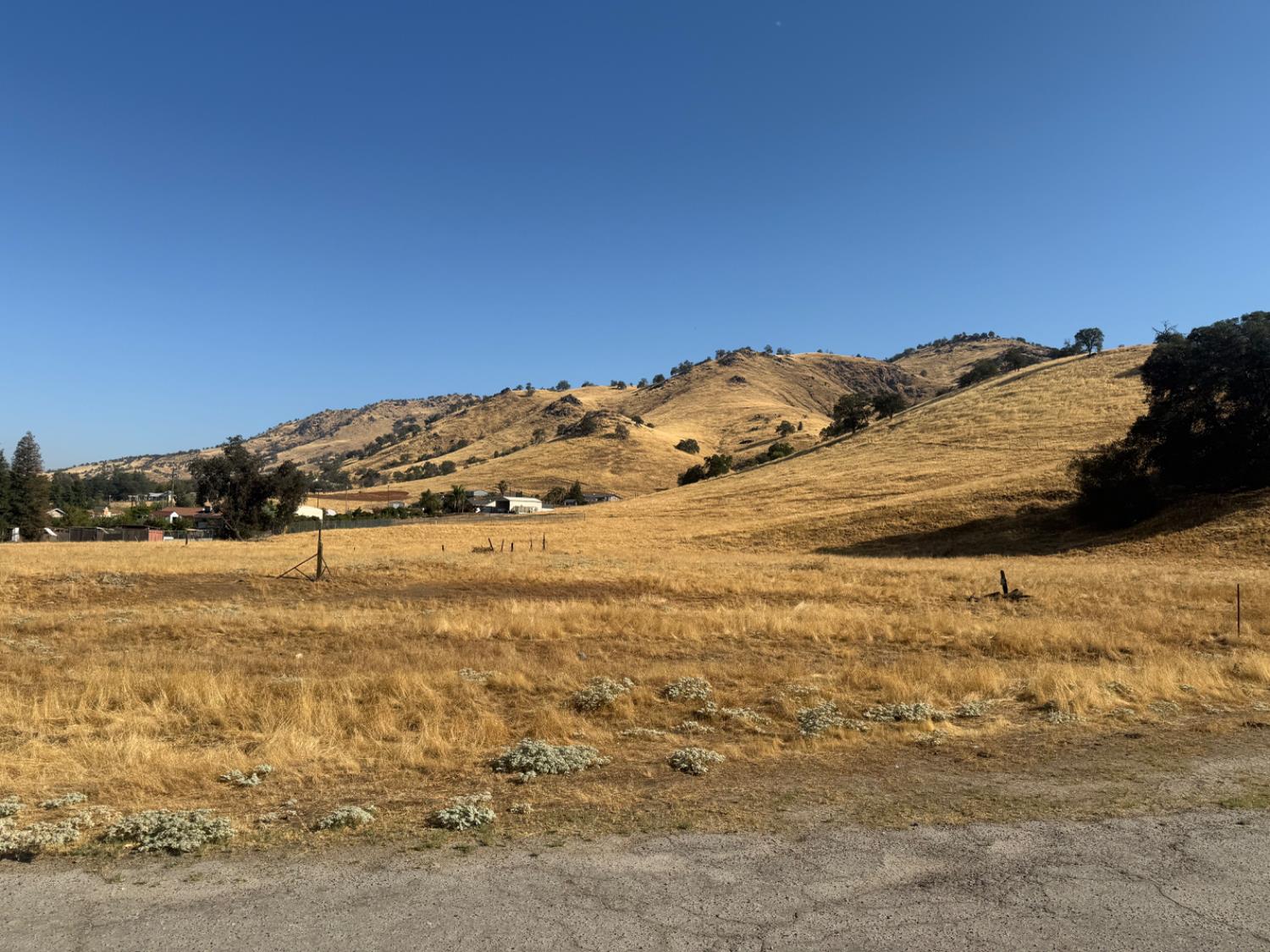 Vacant Lot in Sanger - photo 3