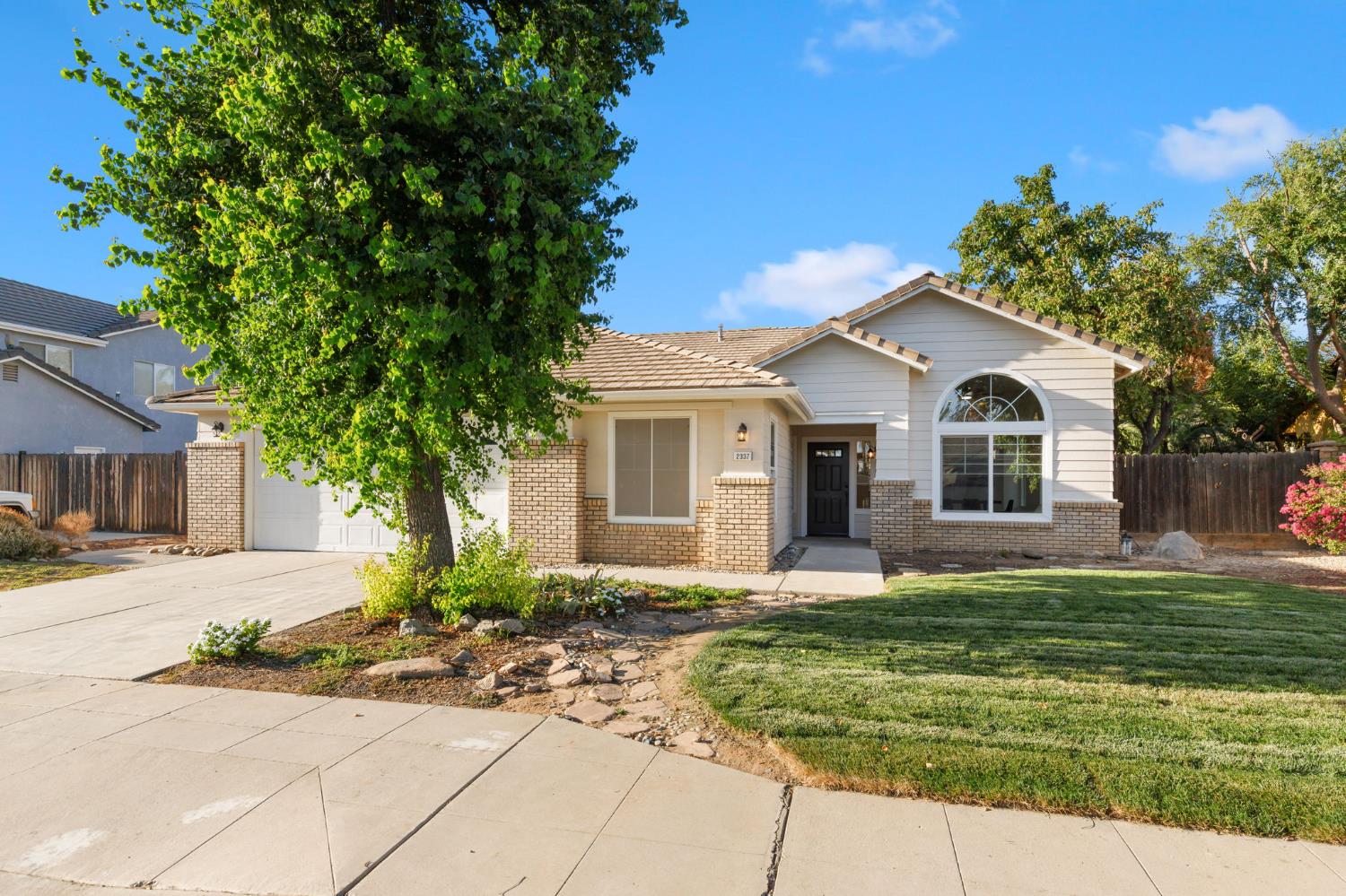 2337 Wrenwood Avenue, Clovis, CA, 93611