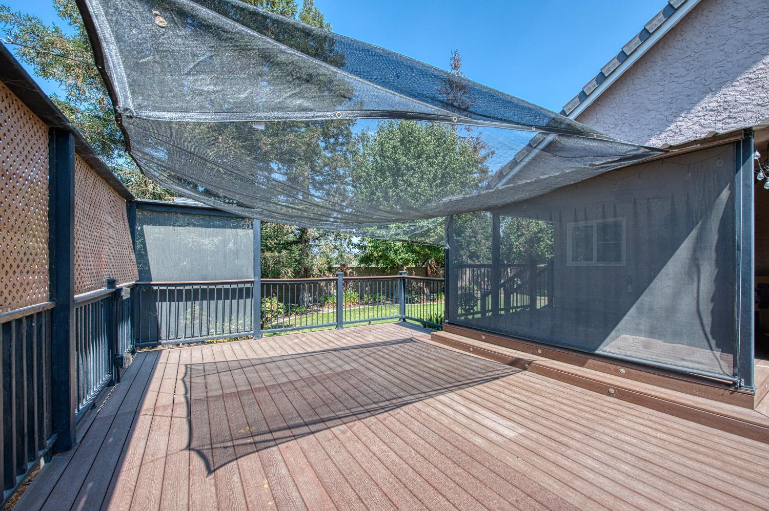 1323 Oak Avenue