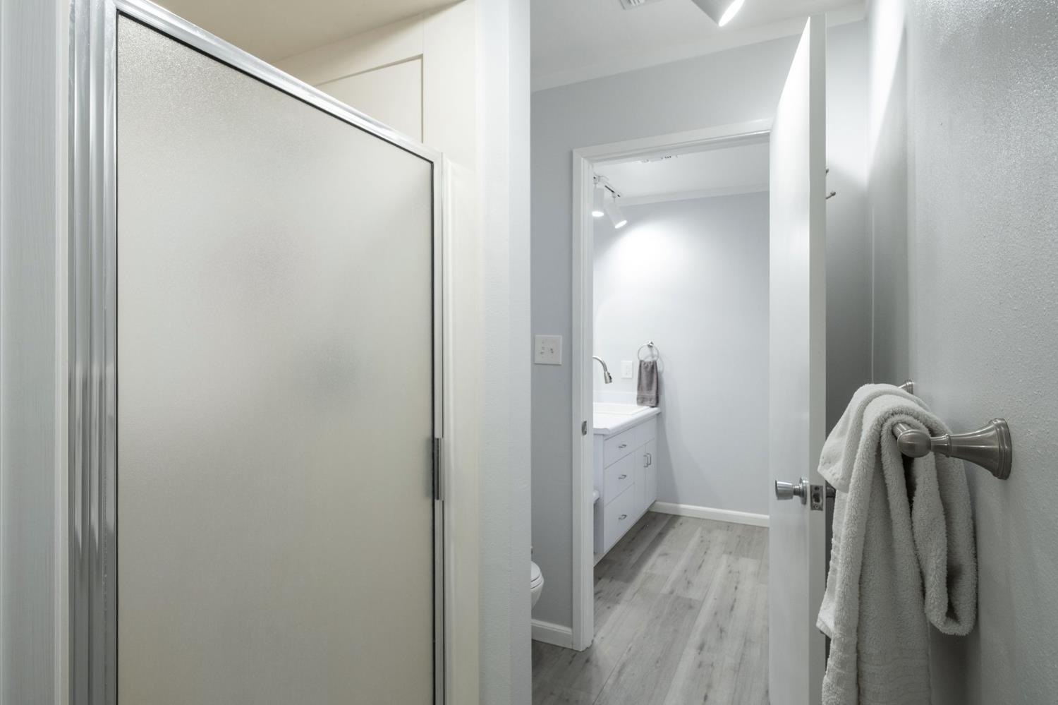 4175 N Van Ness Boulevard, Fresno, CA, 93704