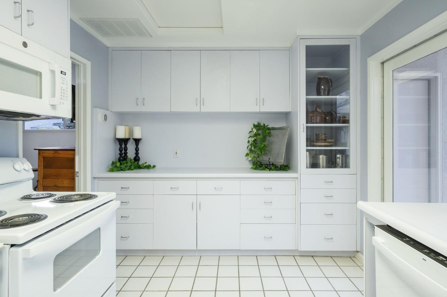 4175 N Van Ness Boulevard, Fresno, CA, 93704