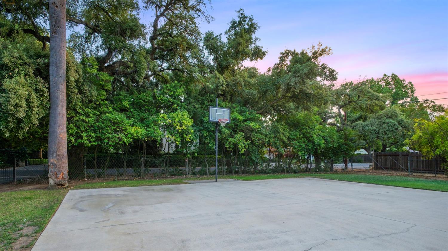 4175 N Van Ness Boulevard, Fresno, CA, 93704