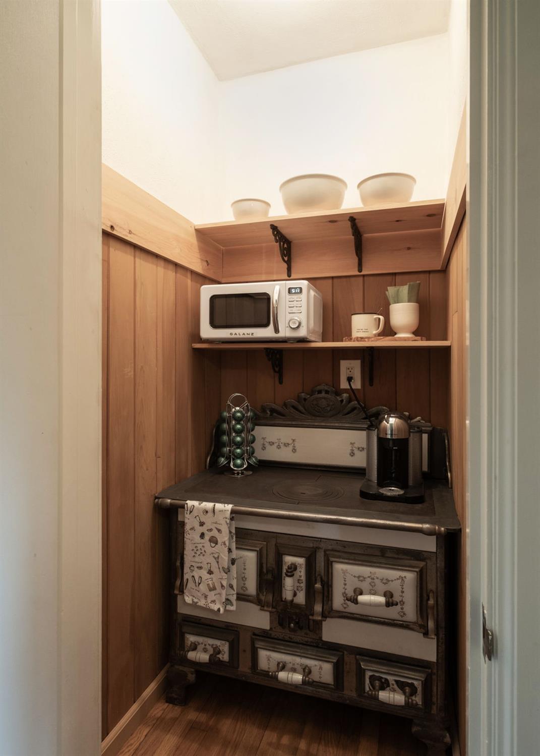 4175 N Van Ness Boulevard, Fresno, CA, 93704