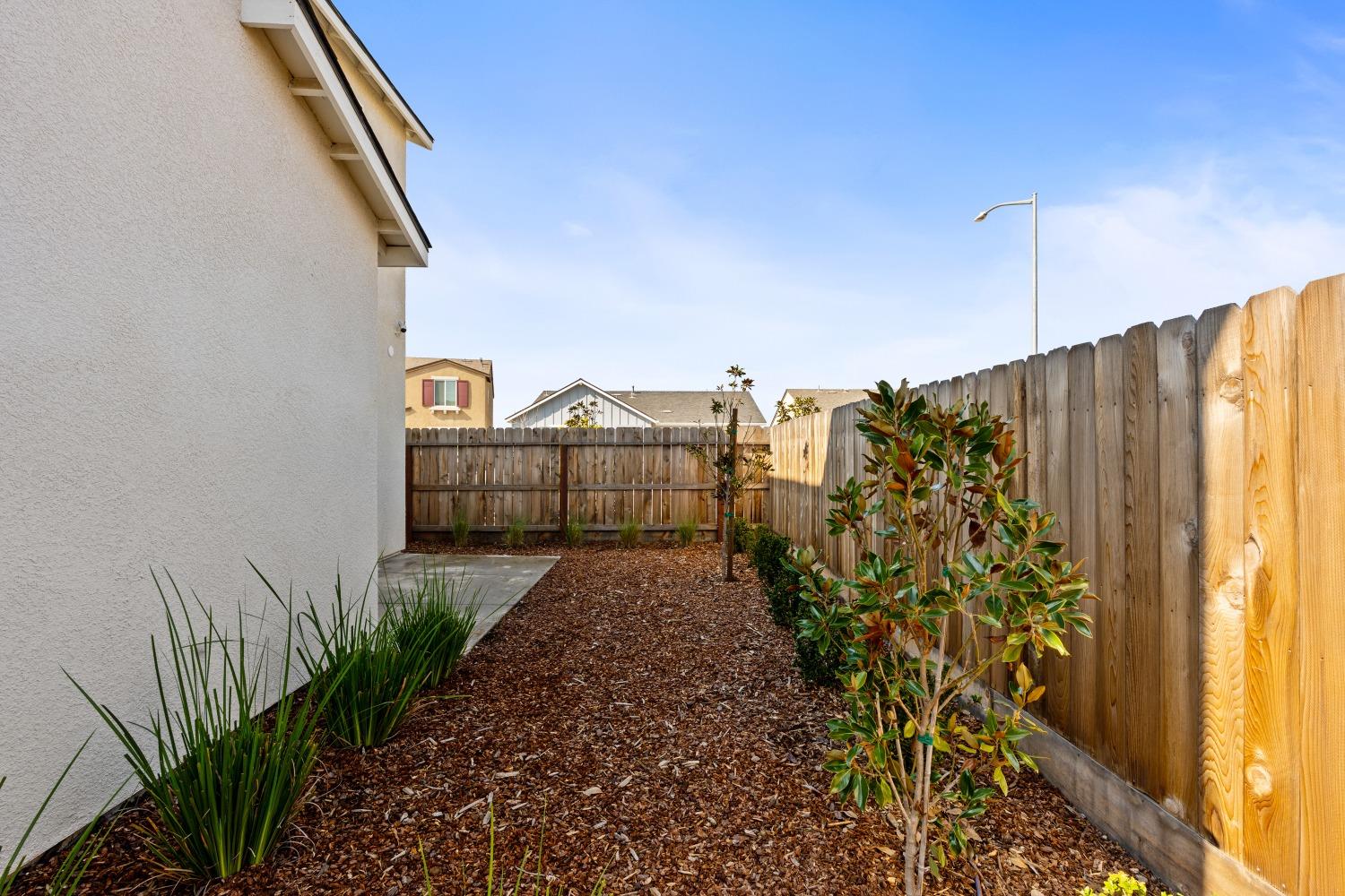 6551 E Cresthaven Drive, Fresno, CA, 93727