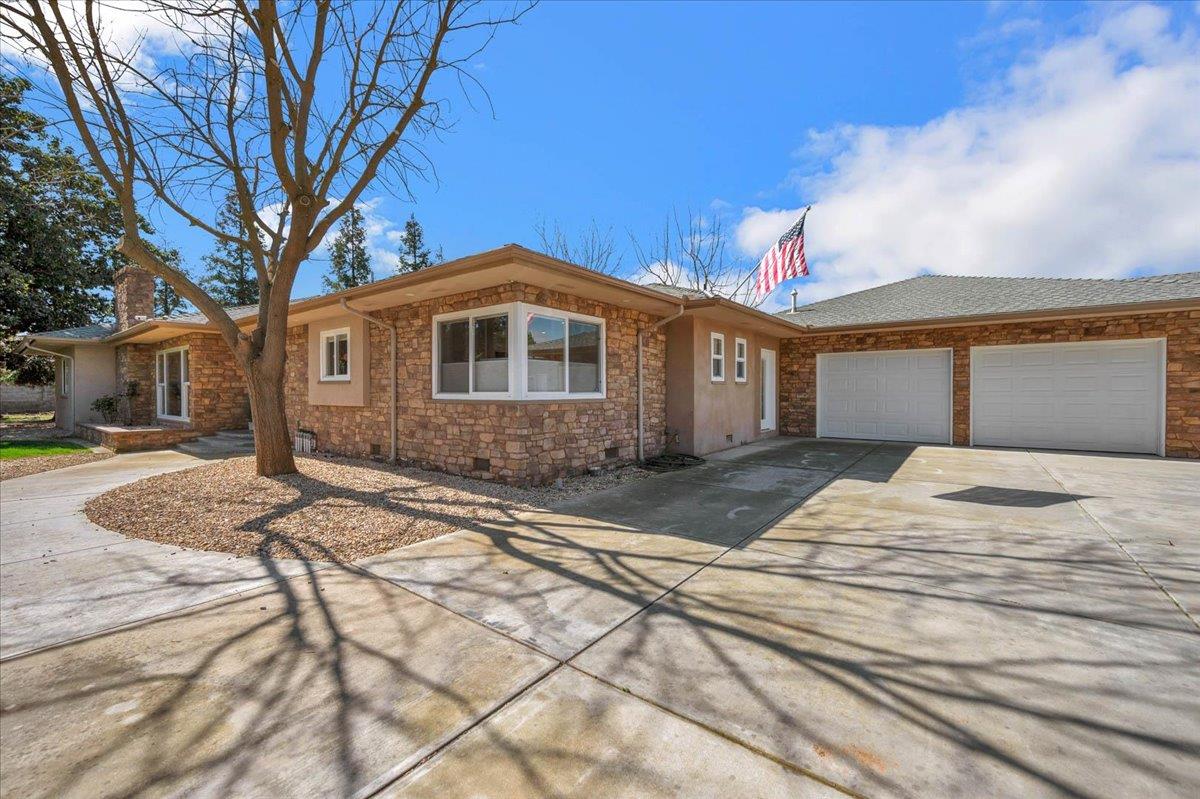 4481 N Palm Avenue, Fresno, CA, 93704