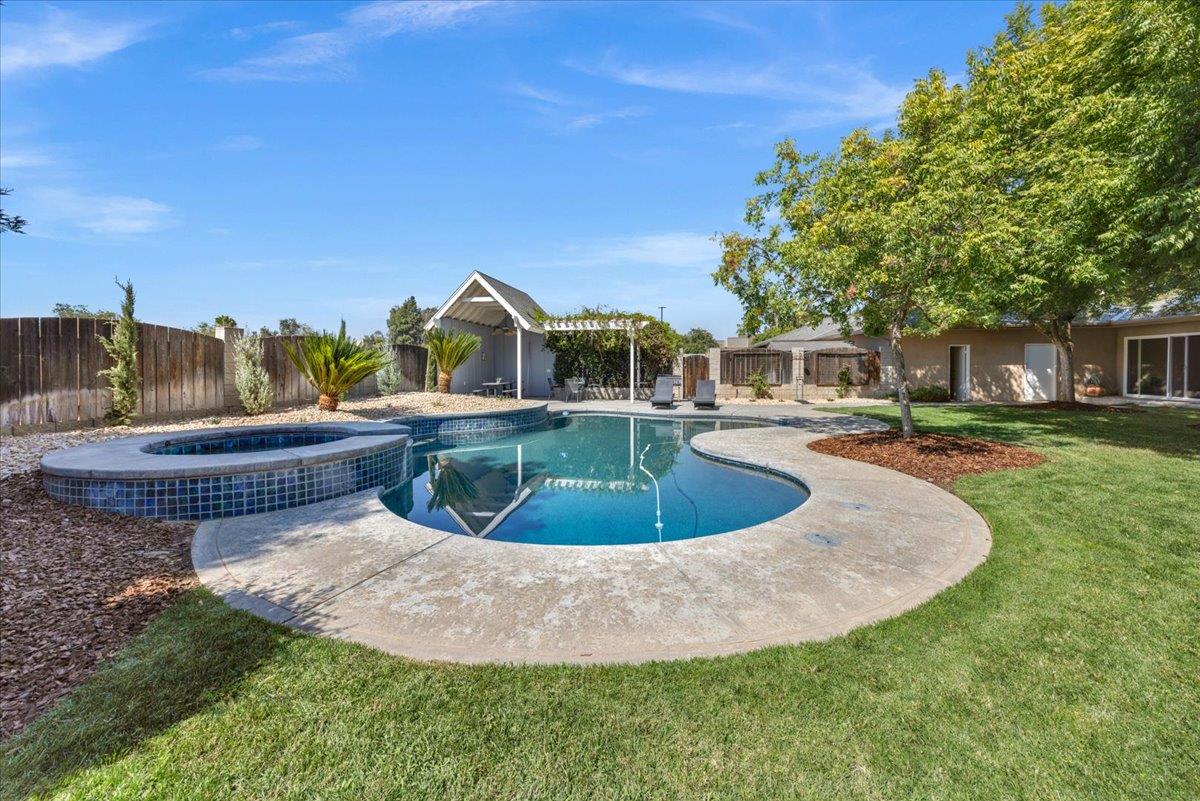 4481 N Palm Avenue, Fresno, CA, 93704