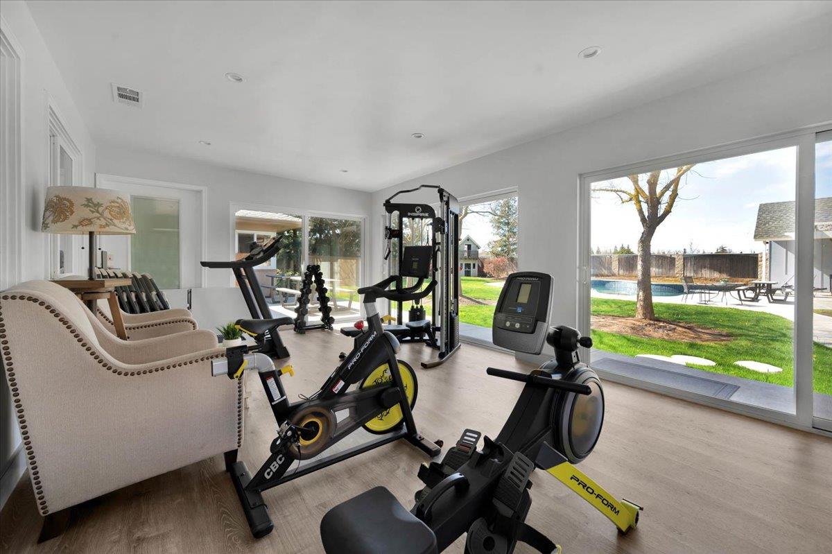 4481 N Palm Avenue, Fresno, CA, 93704