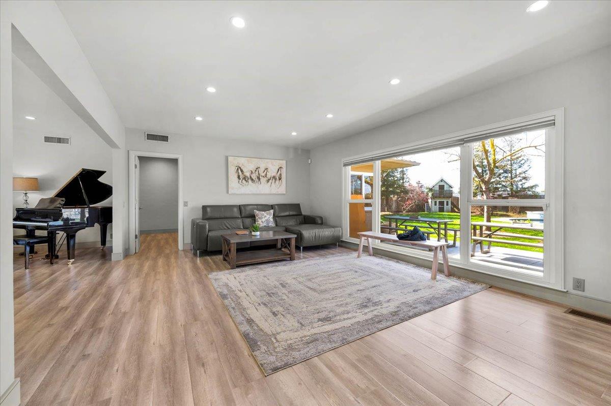 4481 N Palm Avenue, Fresno, CA, 93704