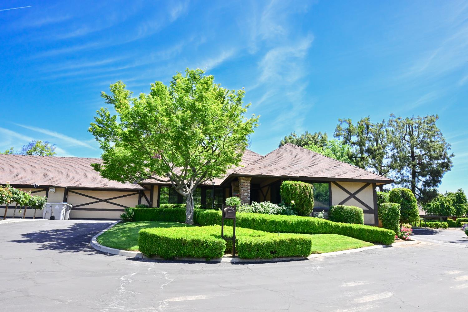 Featured Listings Featured Listings