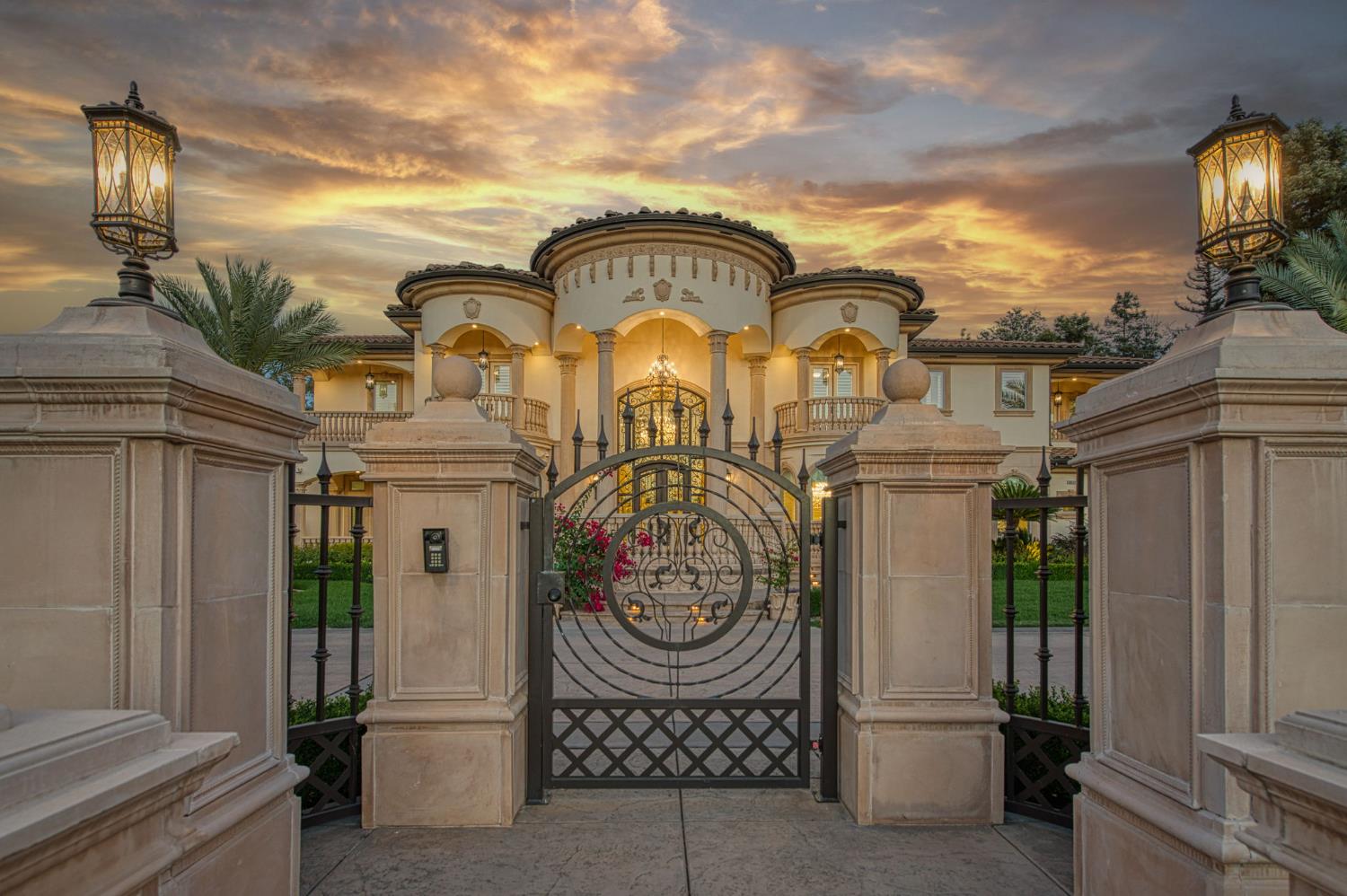 6060 N Van Ness Boulevard, Fresno, CA, 93711