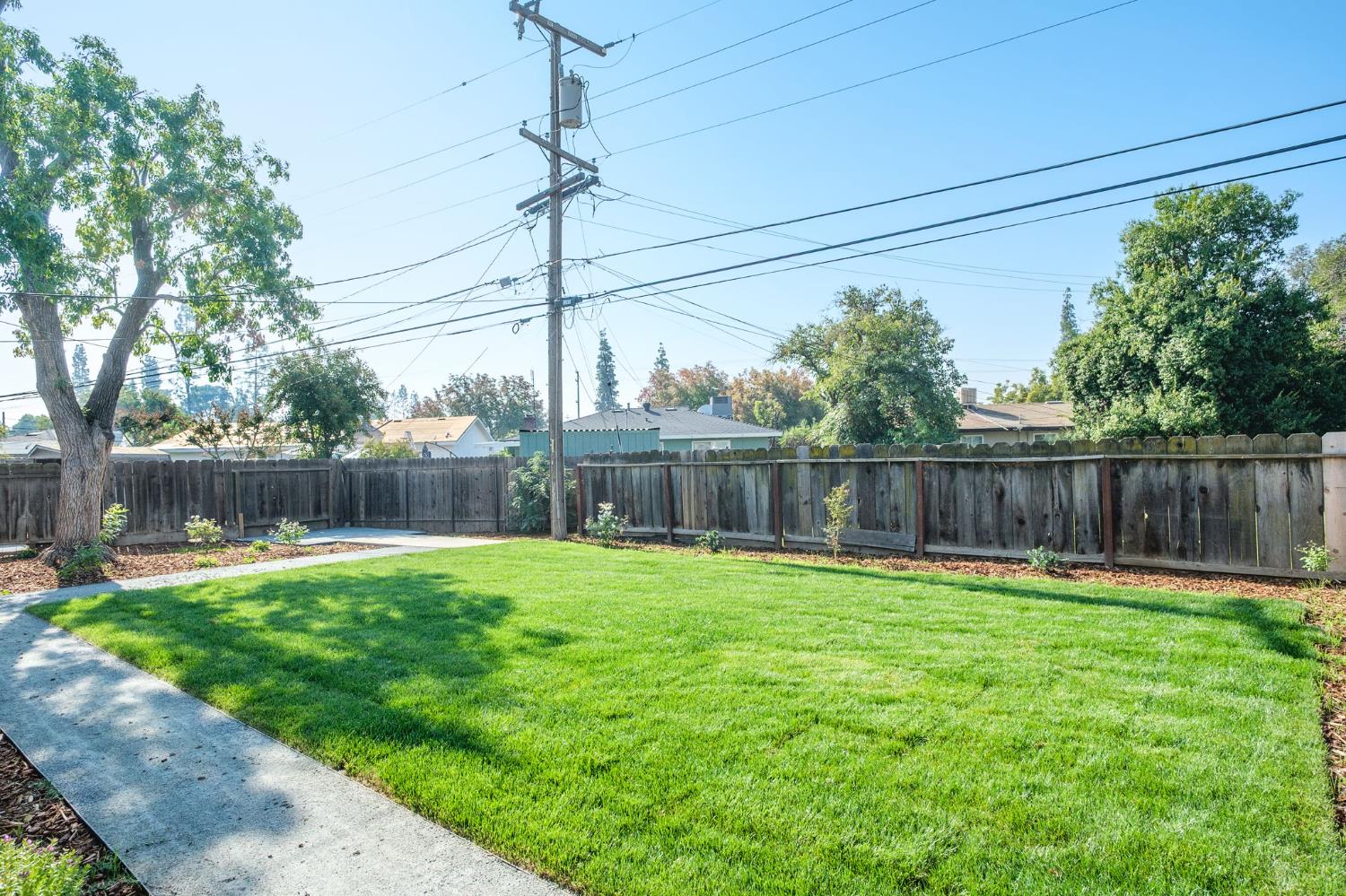 4261 N Holt Avenue, Fresno, CA, 93705