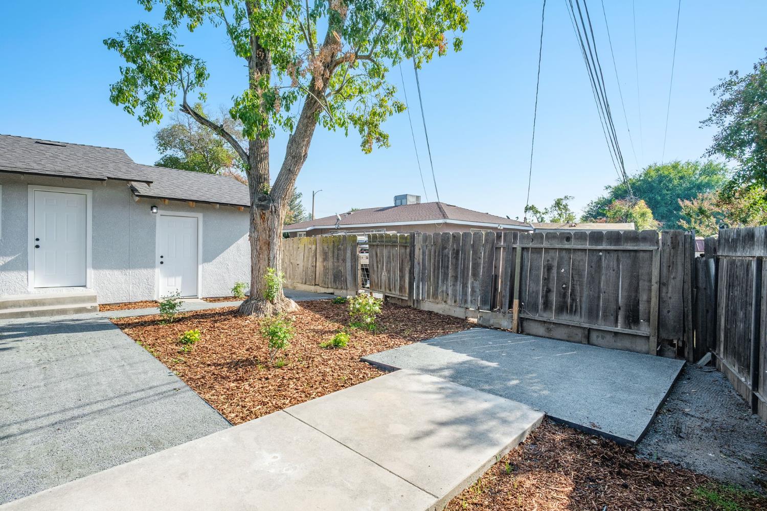 4261 N Holt Avenue, Fresno, CA, 93705