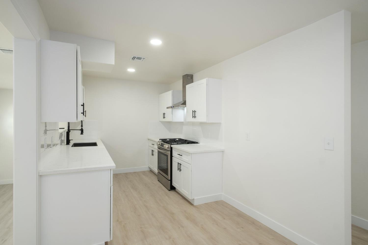 4261 N Holt Avenue, Fresno, CA, 93705