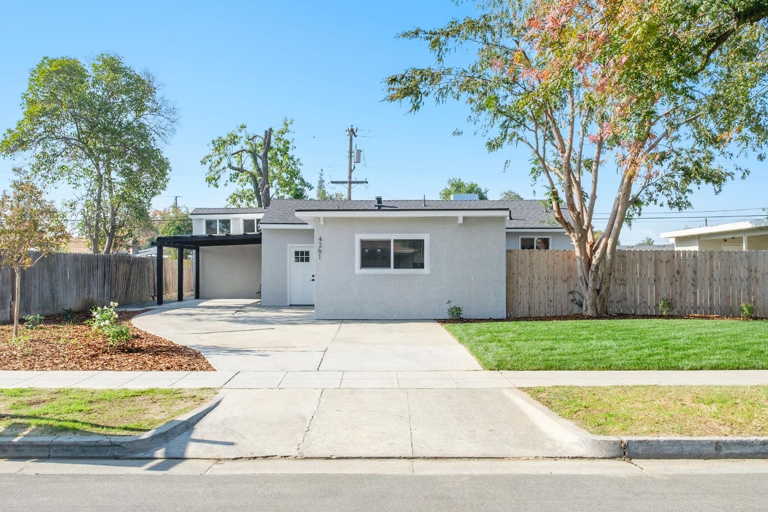 4261 N Holt Avenue, Fresno, CA, 93705