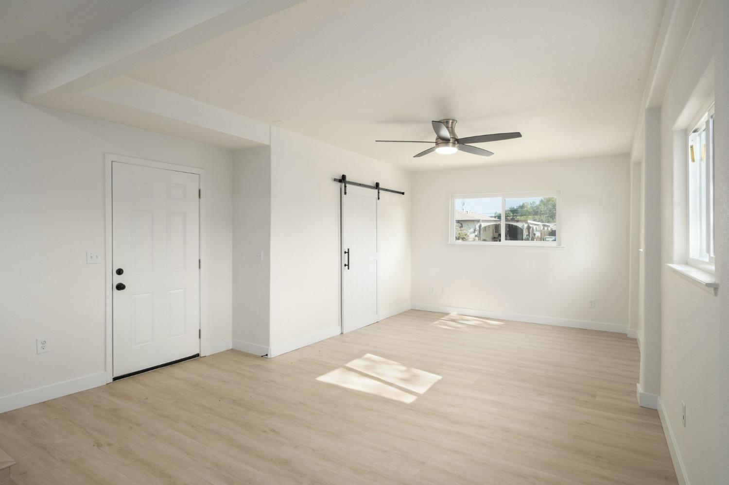 4261 N Holt Avenue, Fresno, CA, 93705
