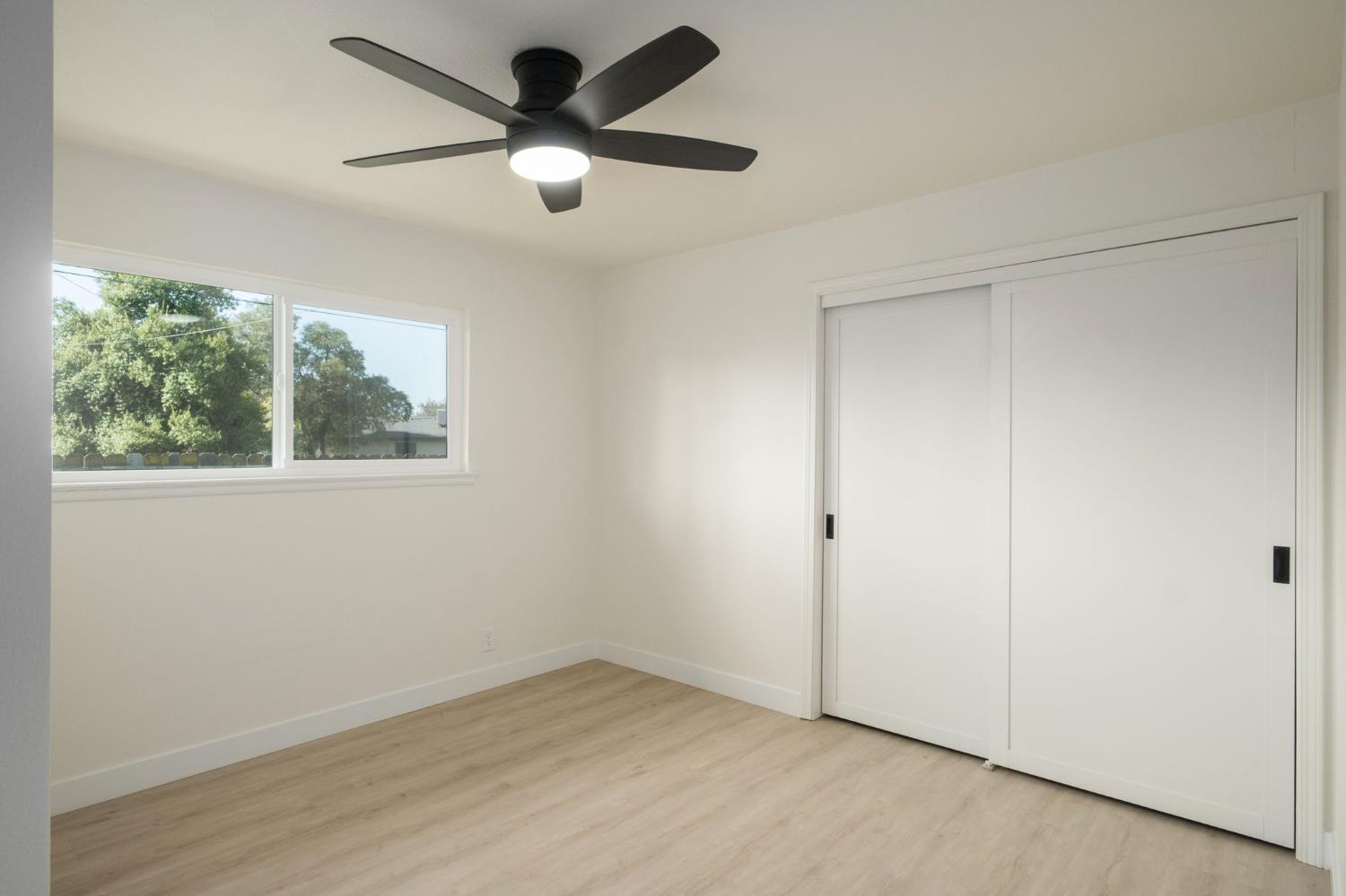 4261 N Holt Avenue, Fresno, CA, 93705