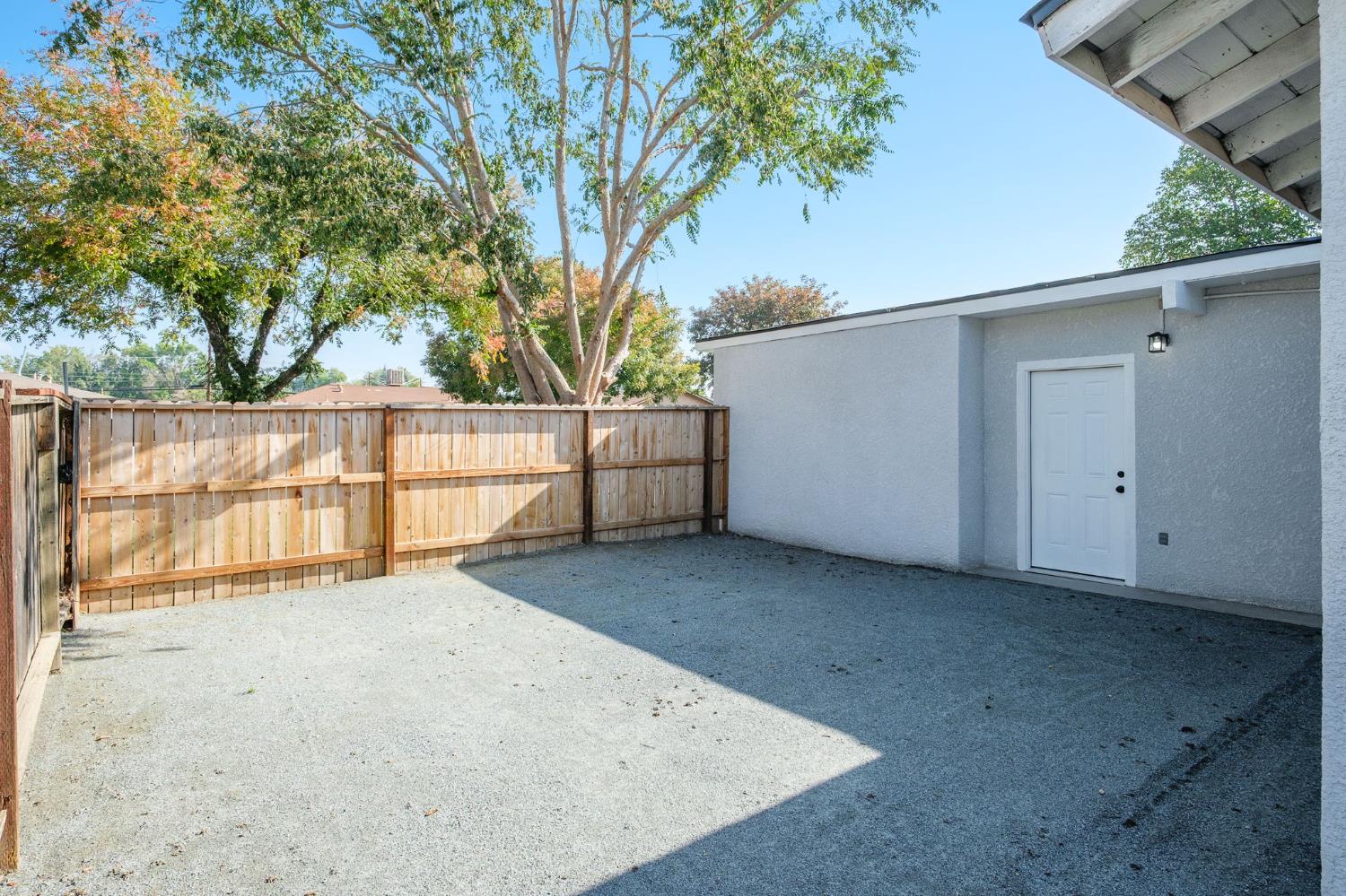 4261 N Holt Avenue, Fresno, CA, 93705