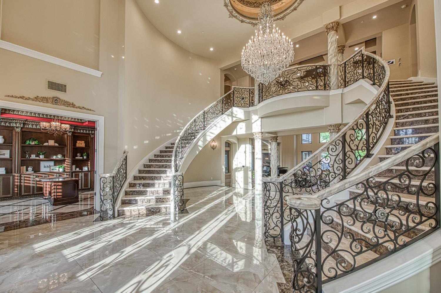 6060 N Van Ness Boulevard, Fresno, CA, 93711