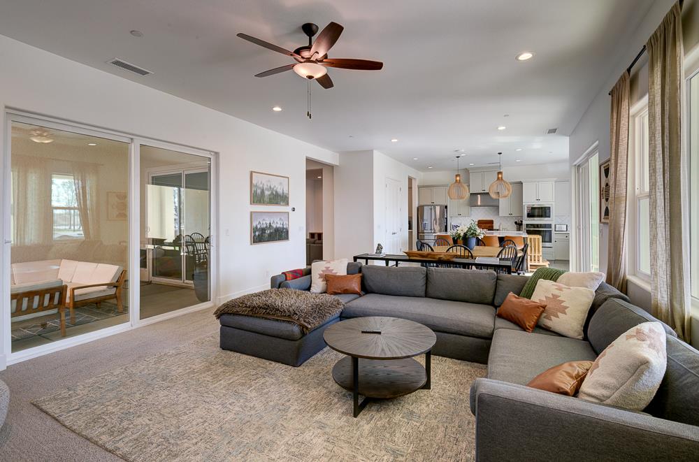 1048 Beaver Pond Loop, Madera, CA, 93636