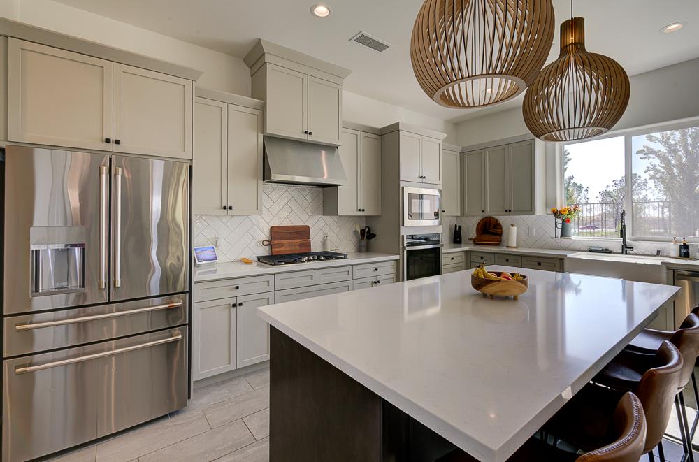 1048 Beaver Pond Loop, Madera, CA, 93636