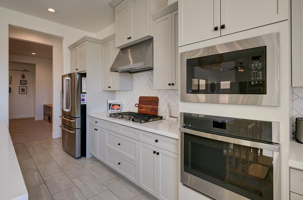 1048 Beaver Pond Loop, Madera, CA, 93636