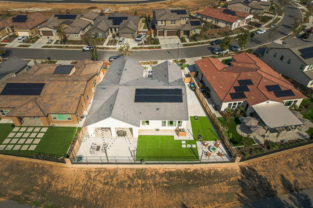 1048 Beaver Pond Loop, Madera, CA, 93636