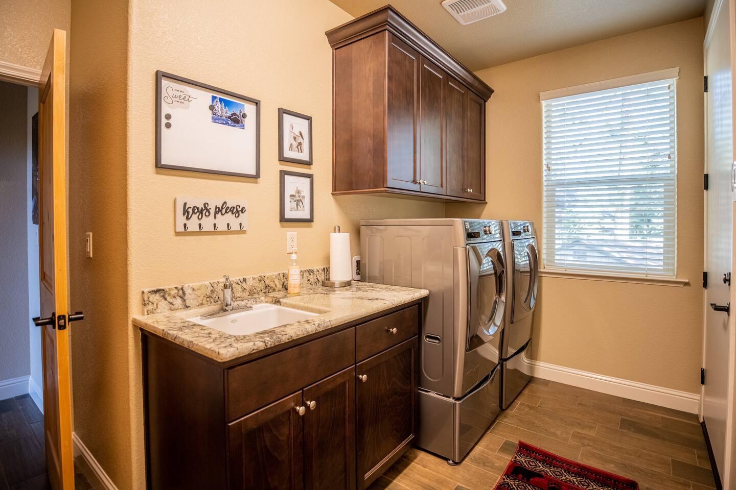 39571 Weldon Corral, Shaver Lake, CA, 93664