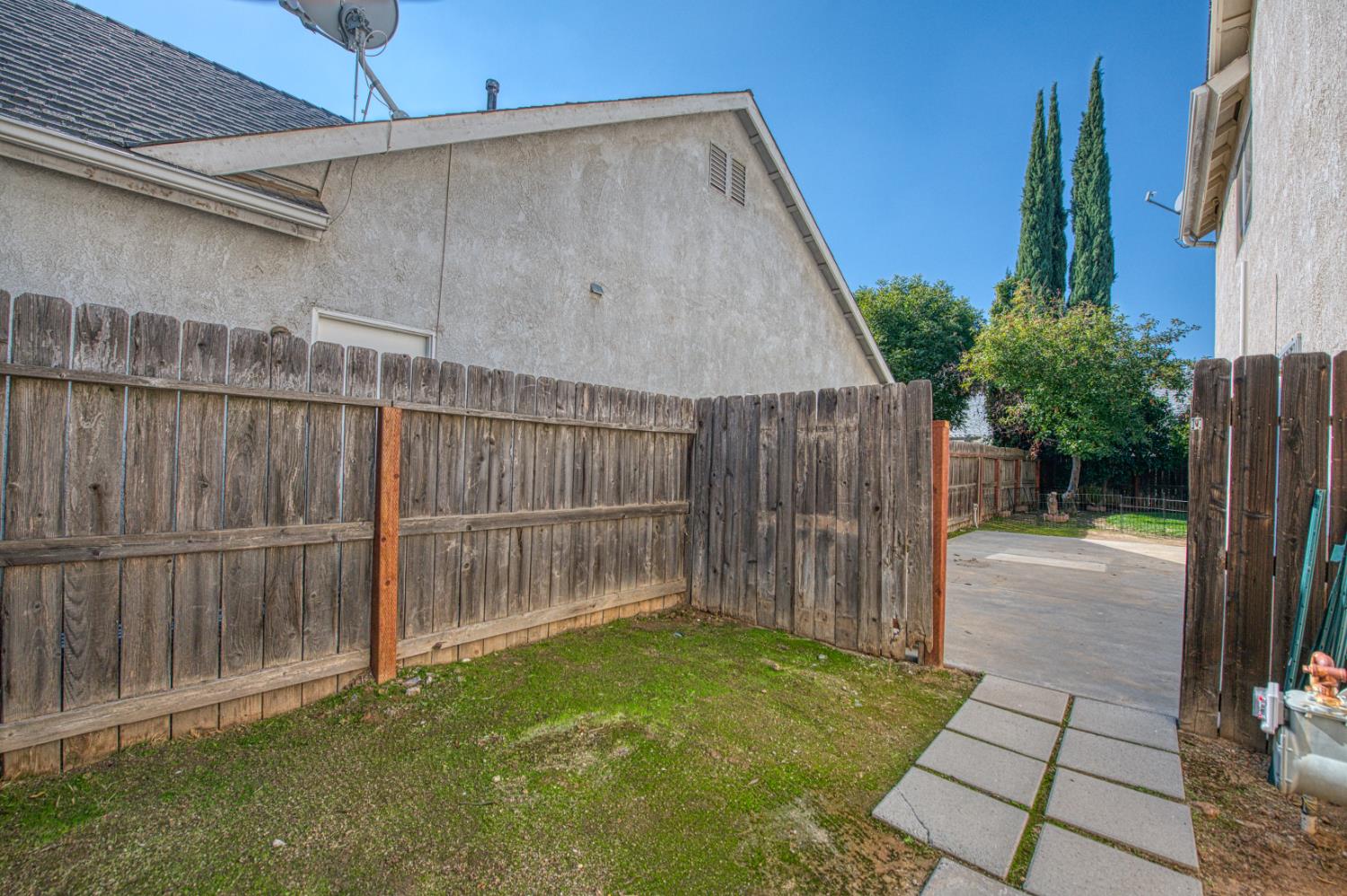 10183 N Backer Avenue