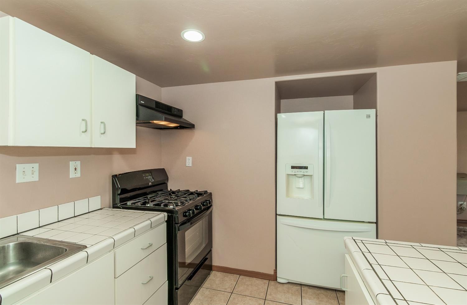 1498 Escalon Avenue, Clovis, CA, 93611