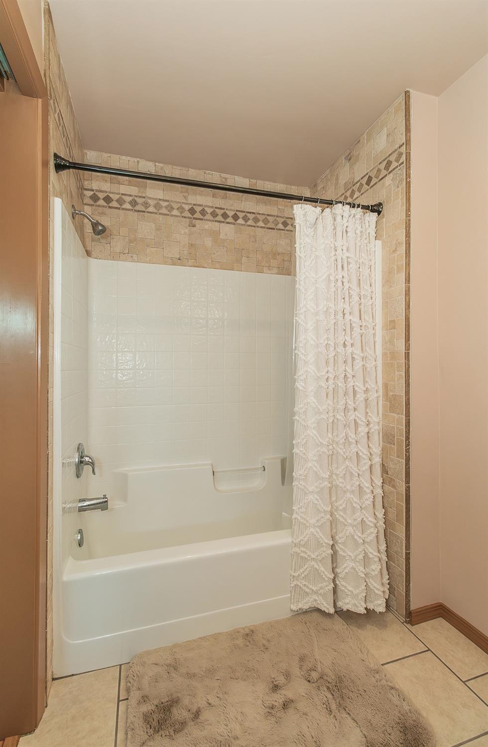 1498 Escalon Avenue, Clovis, CA, 93611