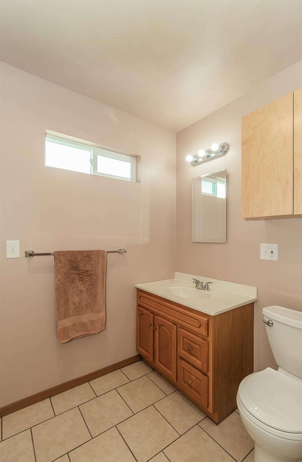 1498 Escalon Avenue, Clovis, CA, 93611