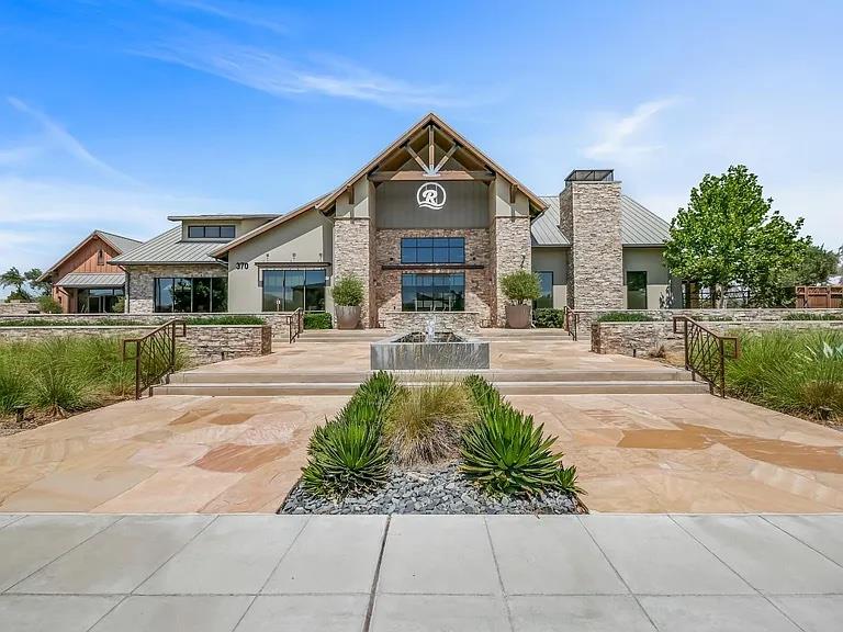 502 Traverse Drive S, Madera, CA, 93636