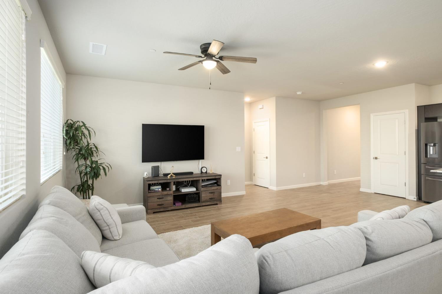 502 Traverse Drive S, Madera, CA, 93636