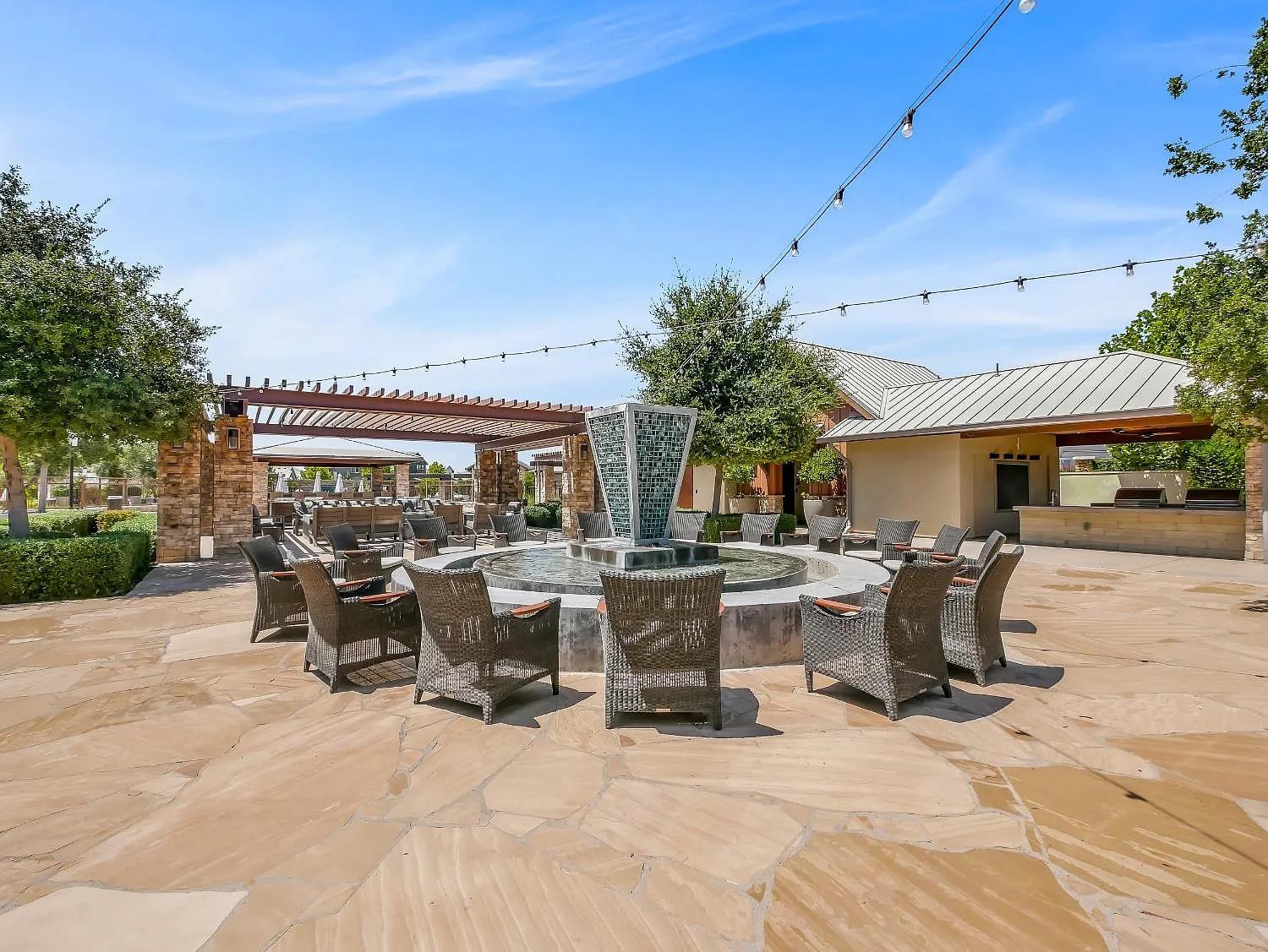 502 Traverse Drive S, Madera, CA, 93636