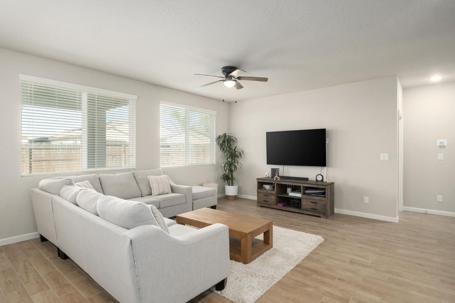 502 Traverse Drive S, Madera, CA, 93636