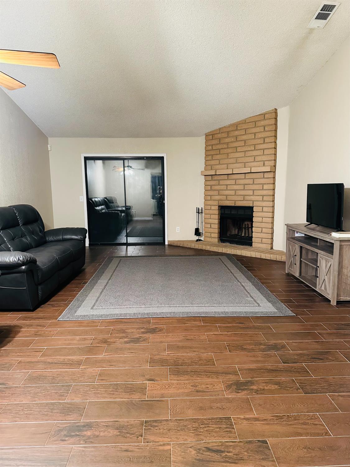 4985 E Butler Avenue UNIT&nbsp;109, Fresno, CA, 93727