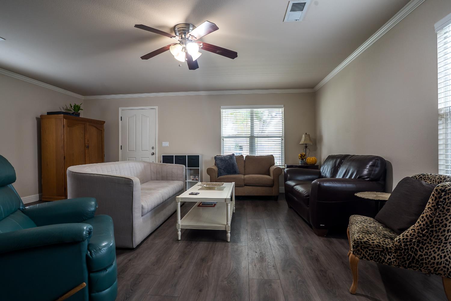 233 N College Avenue, Fresno, CA, 93701