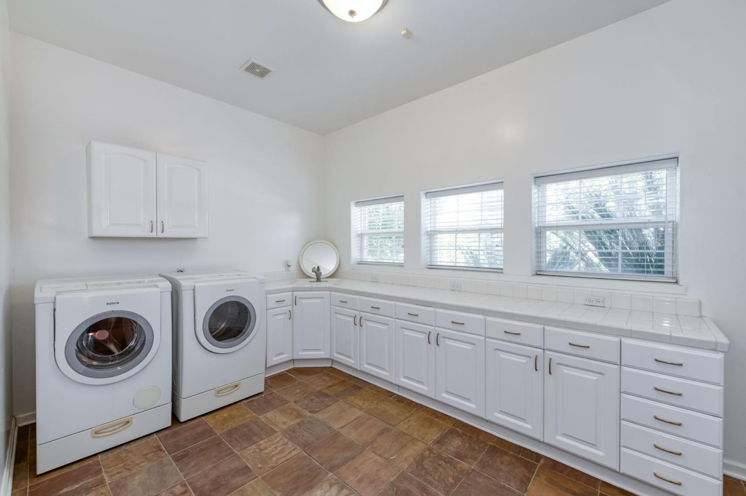 4715 E Copper Avenue, Clovis, CA, 93619