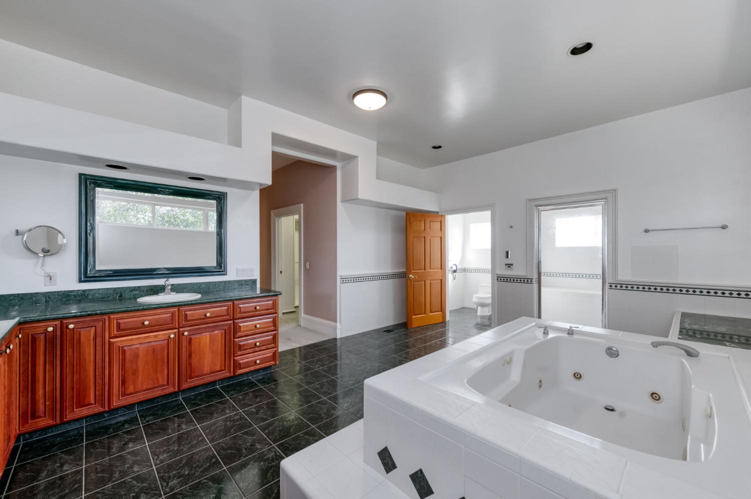 4715 E Copper Avenue, Clovis, CA, 93619