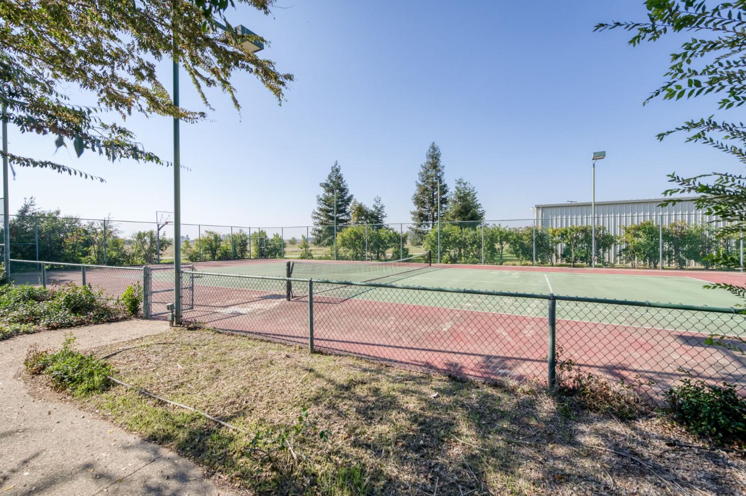 4715 E Copper Avenue, Clovis, CA, 93619