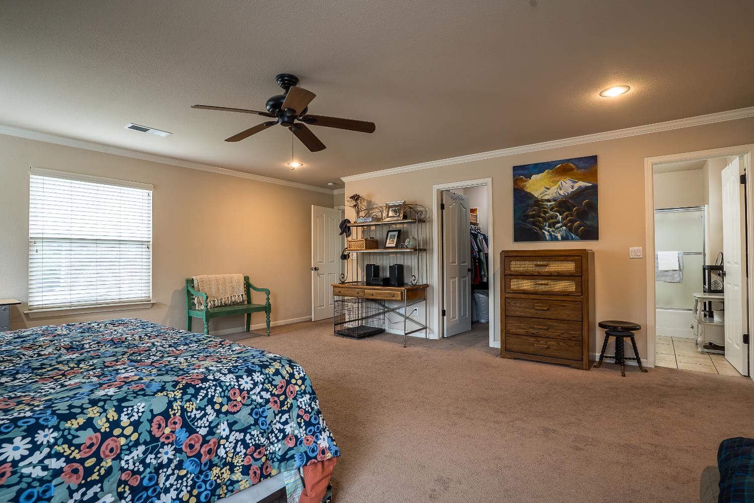 233 N College Avenue, Fresno, CA, 93701