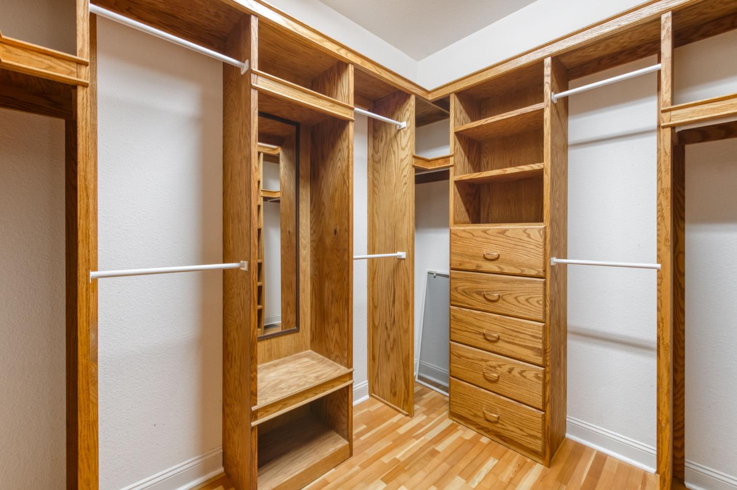 4715 E Copper Avenue, Clovis, CA, 93619