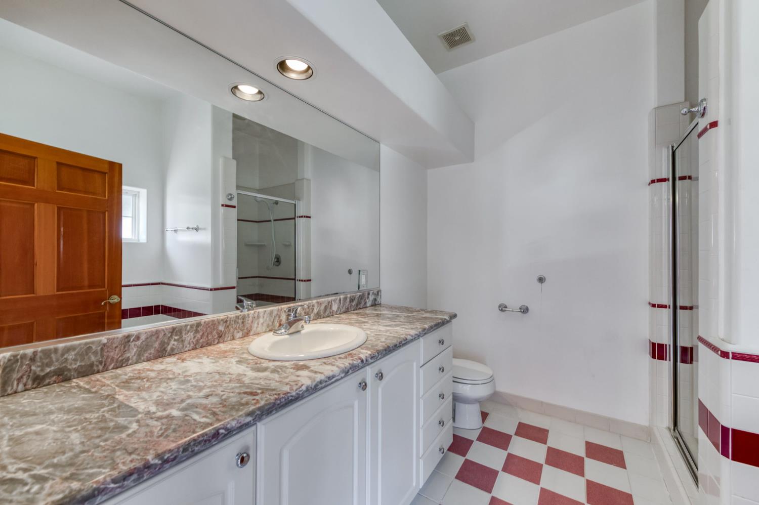 4715 E Copper Avenue, Clovis, CA, 93619