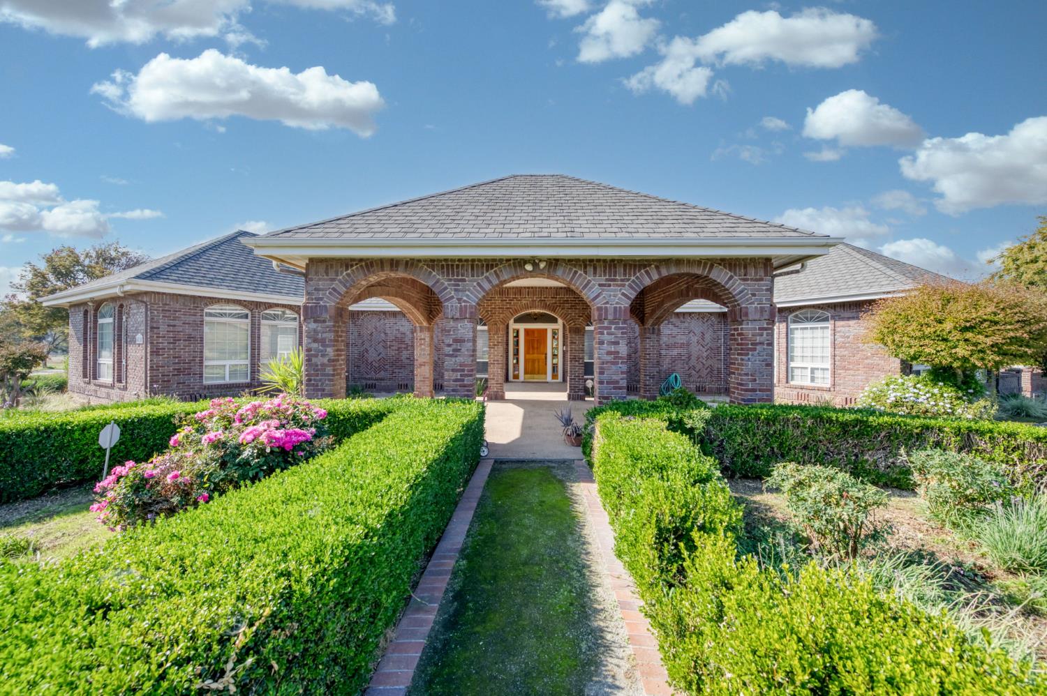 4715 E Copper Avenue, Clovis, CA, 93619