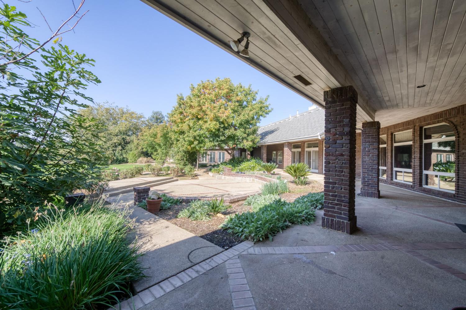 4715 E Copper Avenue, Clovis, CA, 93619