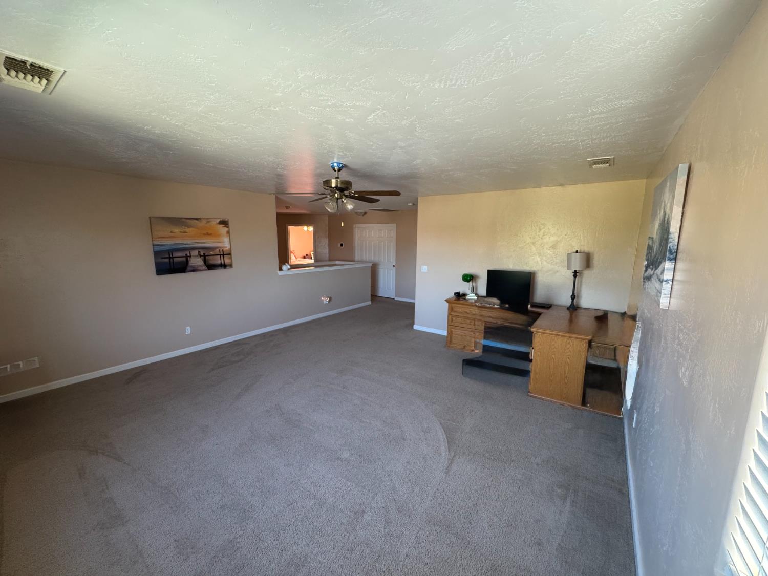 6349 E Braly Avenue, Fresno, CA, 93727