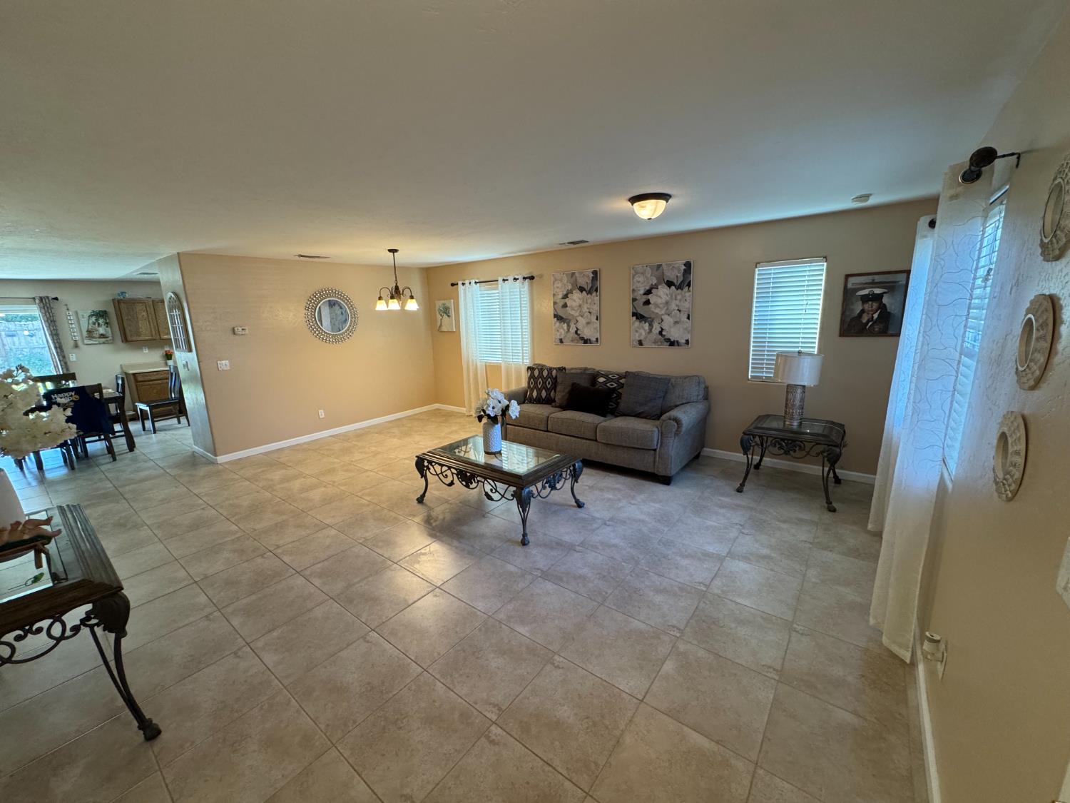 6349 E Braly Avenue, Fresno, CA, 93727