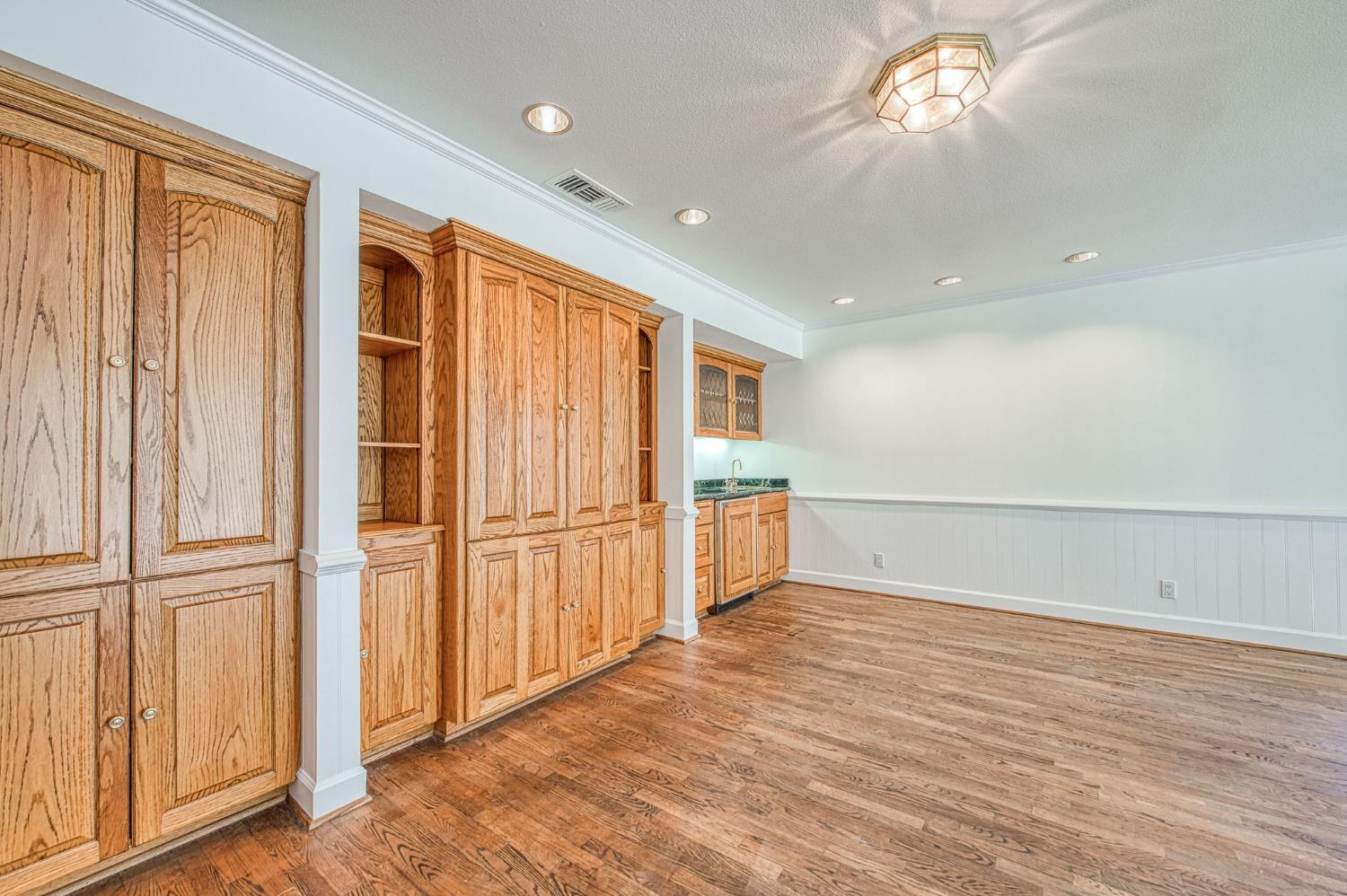 2020 W Alluvial Avenue, Fresno, CA, 93711