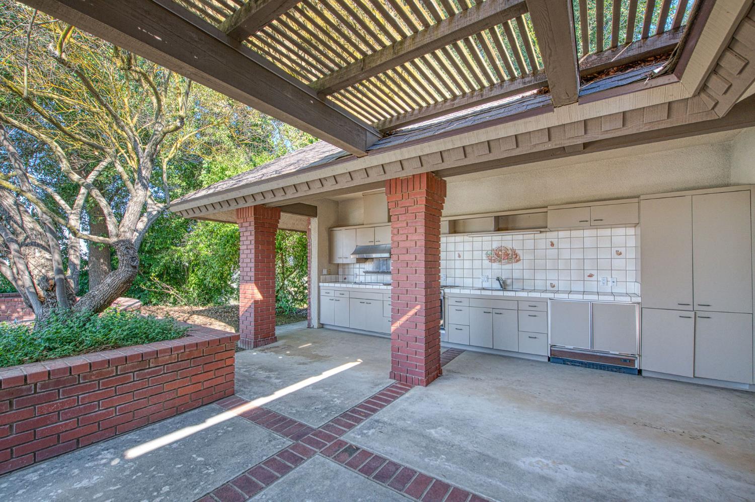 2020 W Alluvial Avenue, Fresno, CA, 93711